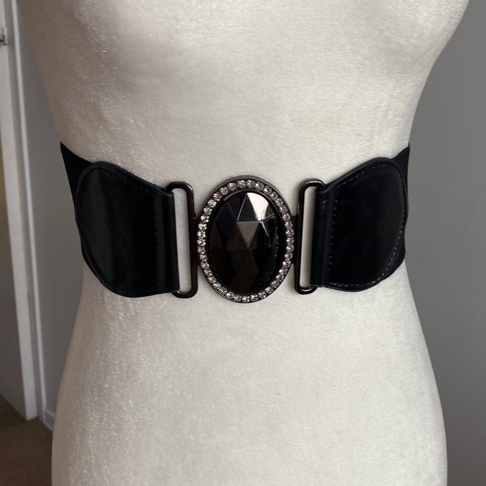 Black stretch belts for woman’s